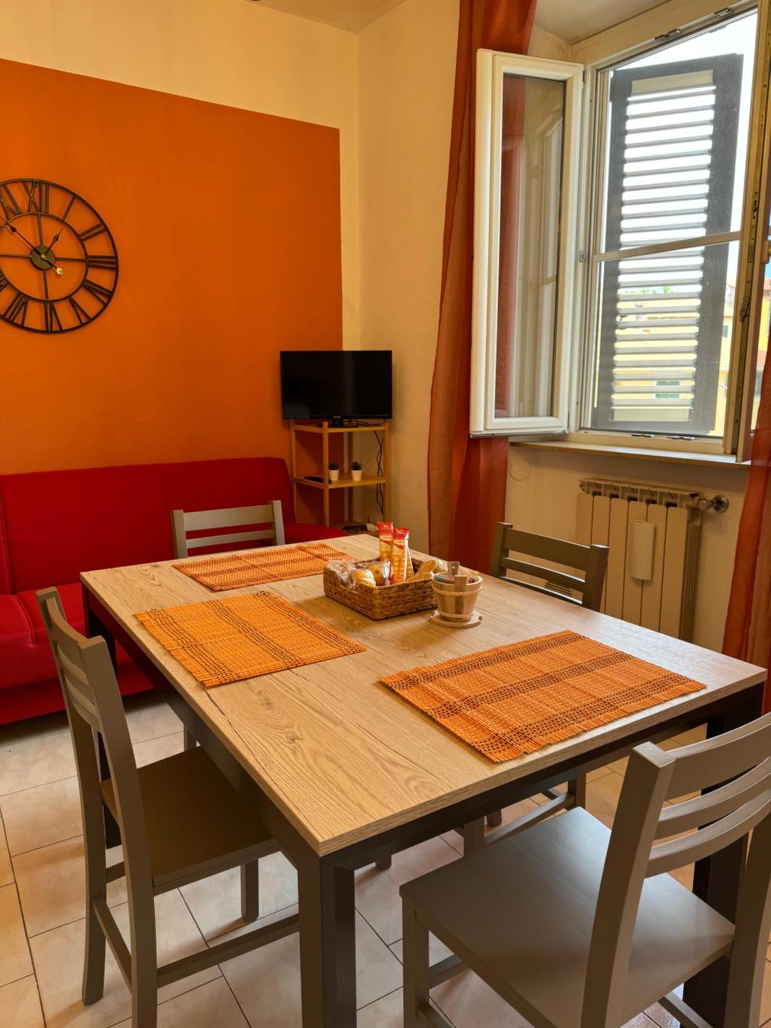 Colben Tuscany Home - Il Mare Dalla Finestra Nell'Atmosfera Tipica Livornese Livourne Extérieur photo